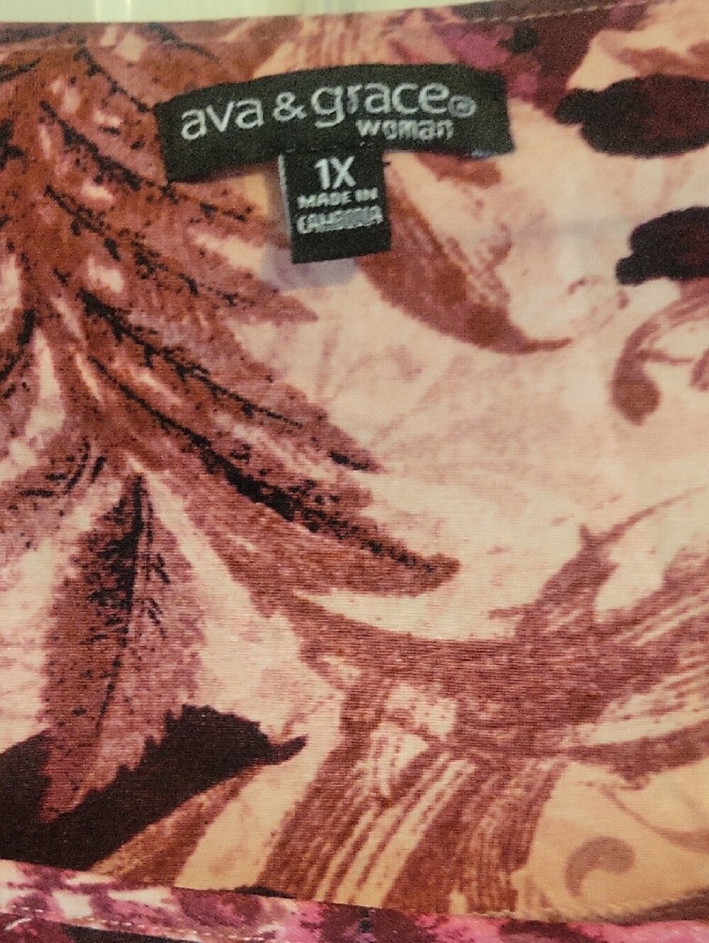 Ava & Grace Sz1X Pink & Burgundy Floral Long-Sleeve Scoop Neck Top - Picture 2 of 5